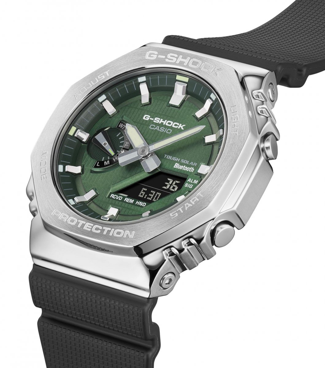 G-Shock Classic Style Metal Covered horloge GBM-2100A-1A3ER